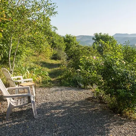 Chambres D'hotes La Saisonneraie Bed and Breakfast